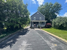 Building Photo - 704 Fishburn Rd