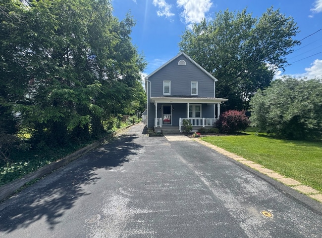 Building Photo - 704 Fishburn Rd