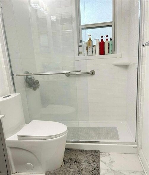 Building Photo - 6940 Roswell Rd NE