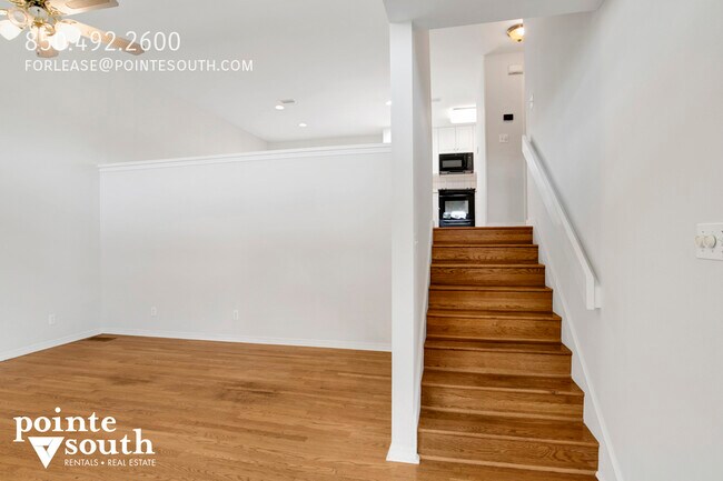 Building Photo - 13414 Valerie Dr