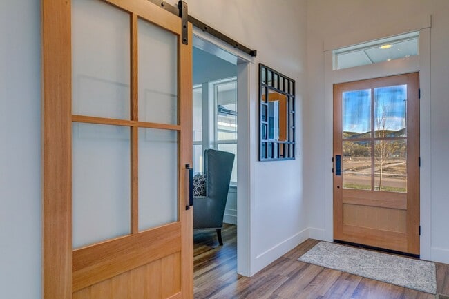 Building Photo - Luxury Living in Dry Creek Ranch