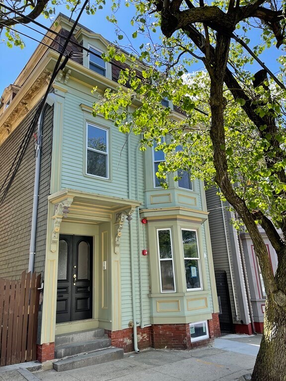 Building Photo - 109 Eutaw St