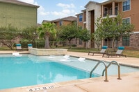 Building Photo - Walnut Grove