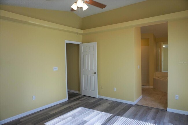 Building Photo - 2612 Daffadil Terrace