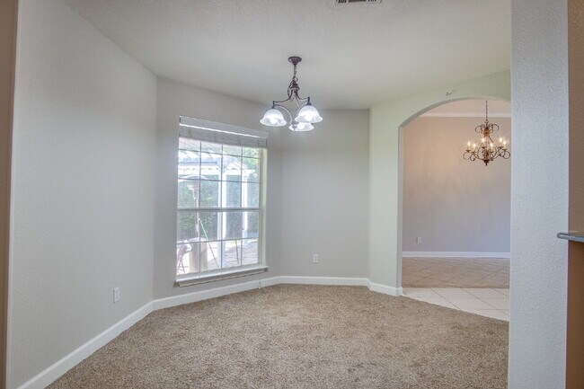 Building Photo - Spacious Pace Home with Office, Fireplace ...