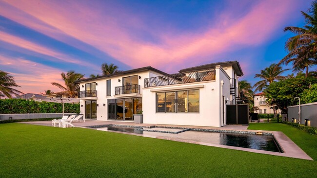 Building Photo - 6029 Old Ocean Blvd