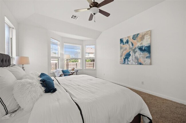 Building Photo - 3664 Rosalina Loop