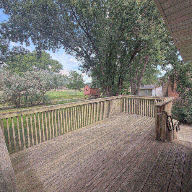 Building Photo - 9755 Nathan Ln N
