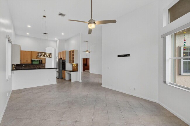 Building Photo - 7976 Monarch Ct