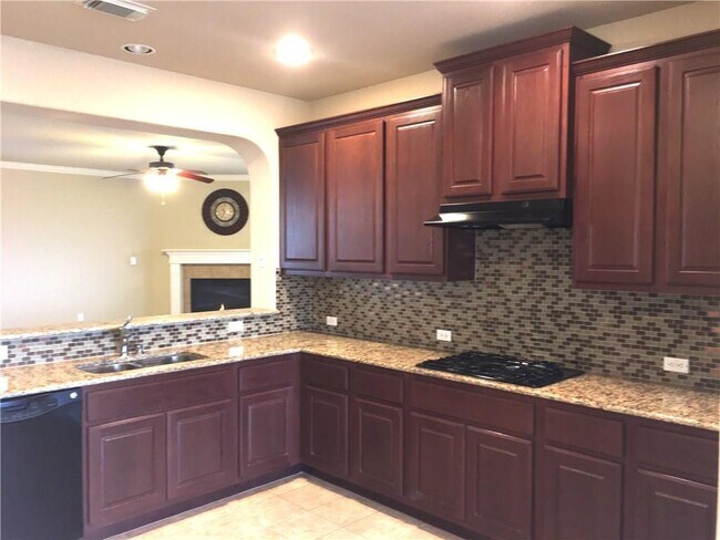 Building Photo - 7808 Meloncon Cove