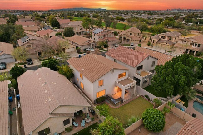 Building Photo - 6843 S 26th St