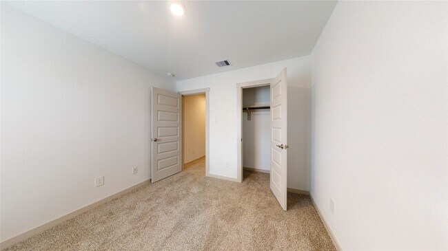 Building Photo - 28950 Yulee Mill Dr