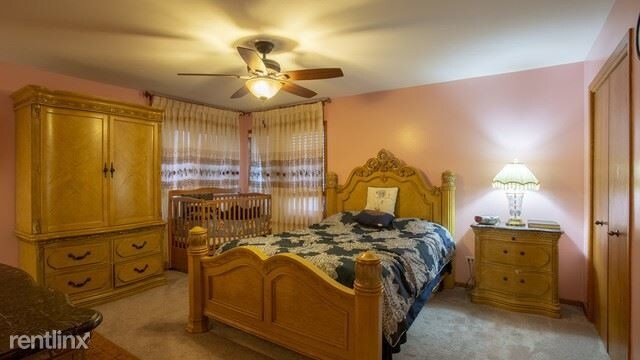 Building Photo - 4 br, 3 bath House - 10837 Lorel Avenue