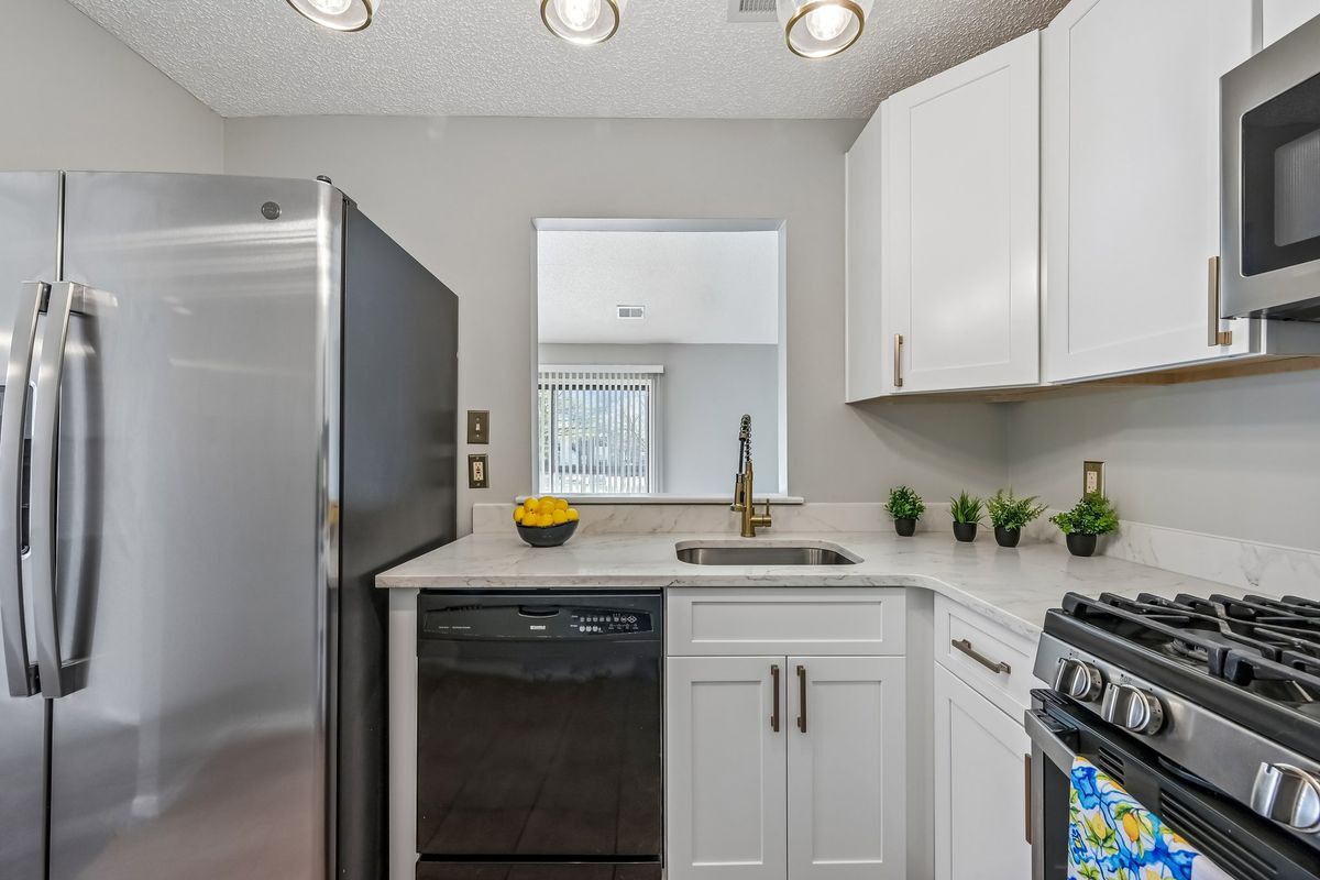 Building Photo - 3015 Lighthouse Ln