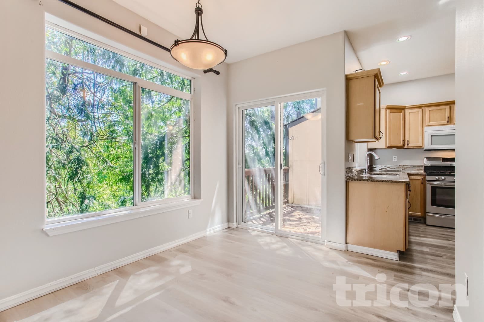 Building Photo - 7535 SW Onnaf Ct