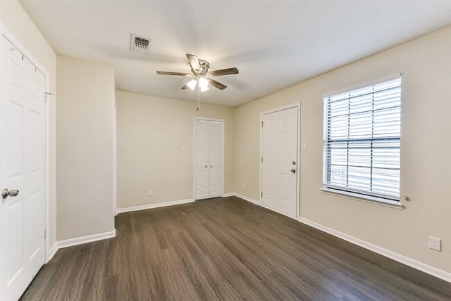 Building Photo - 3602 Alice St