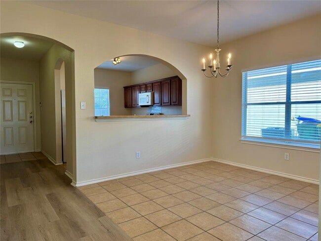 Building Photo - 11606 Hereford St