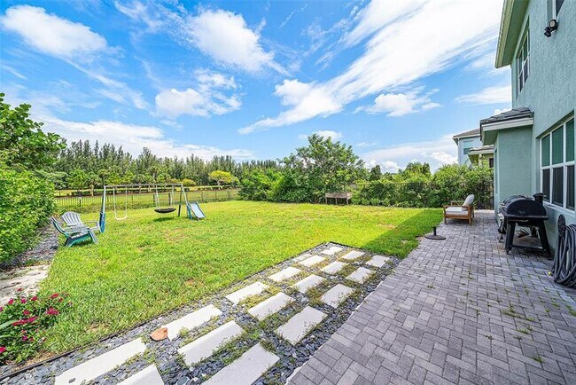 Building Photo - 15406 Goldfinch Cir