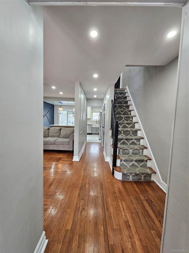 Building Photo - 2082 Pitman Ave