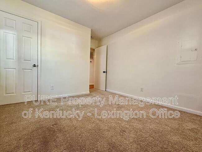 Building Photo - 839 Henry Clay Blvd