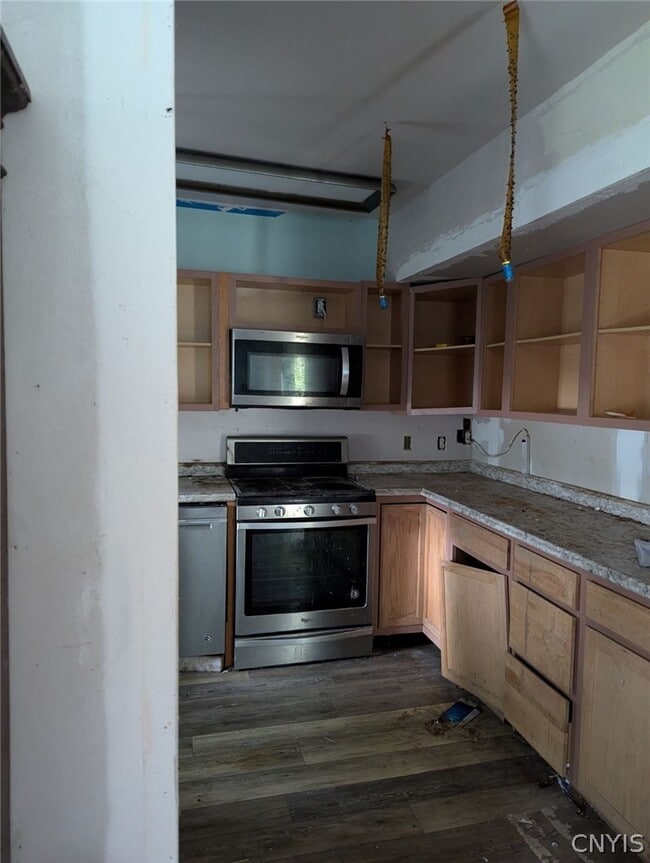 Building Photo - 304 S Rutland St