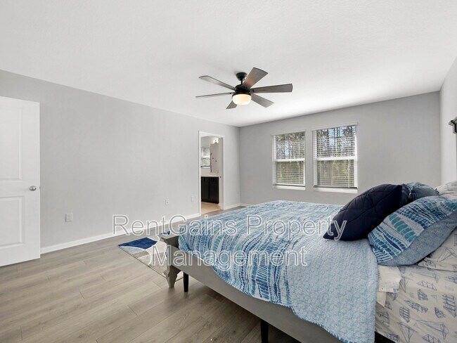 Building Photo - 597 Meadow Ridge Dr