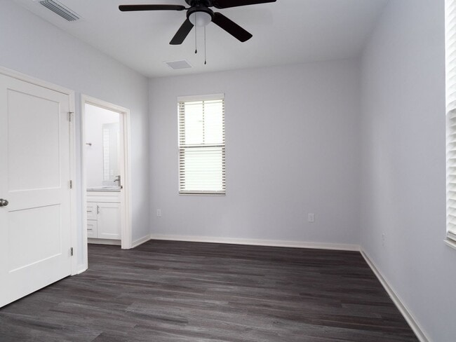 Building Photo - Recently Built 4 Bedroom 4 Bathroom House ...