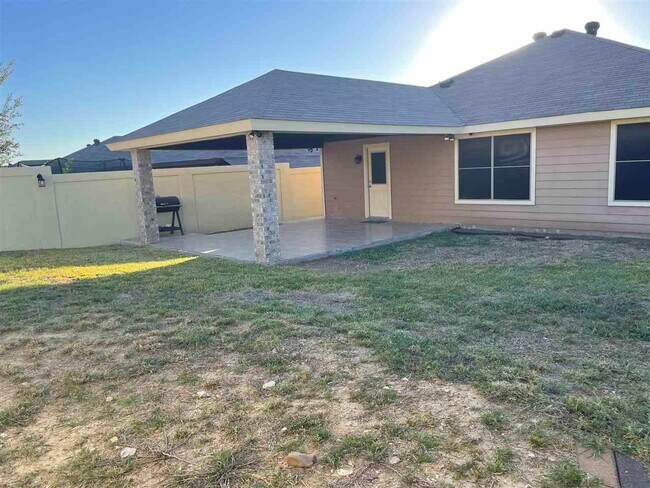 Building Photo - 1511 Cozumel Dr