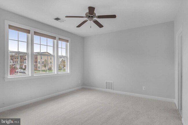 Building Photo - 22855 Oakgrove Rd