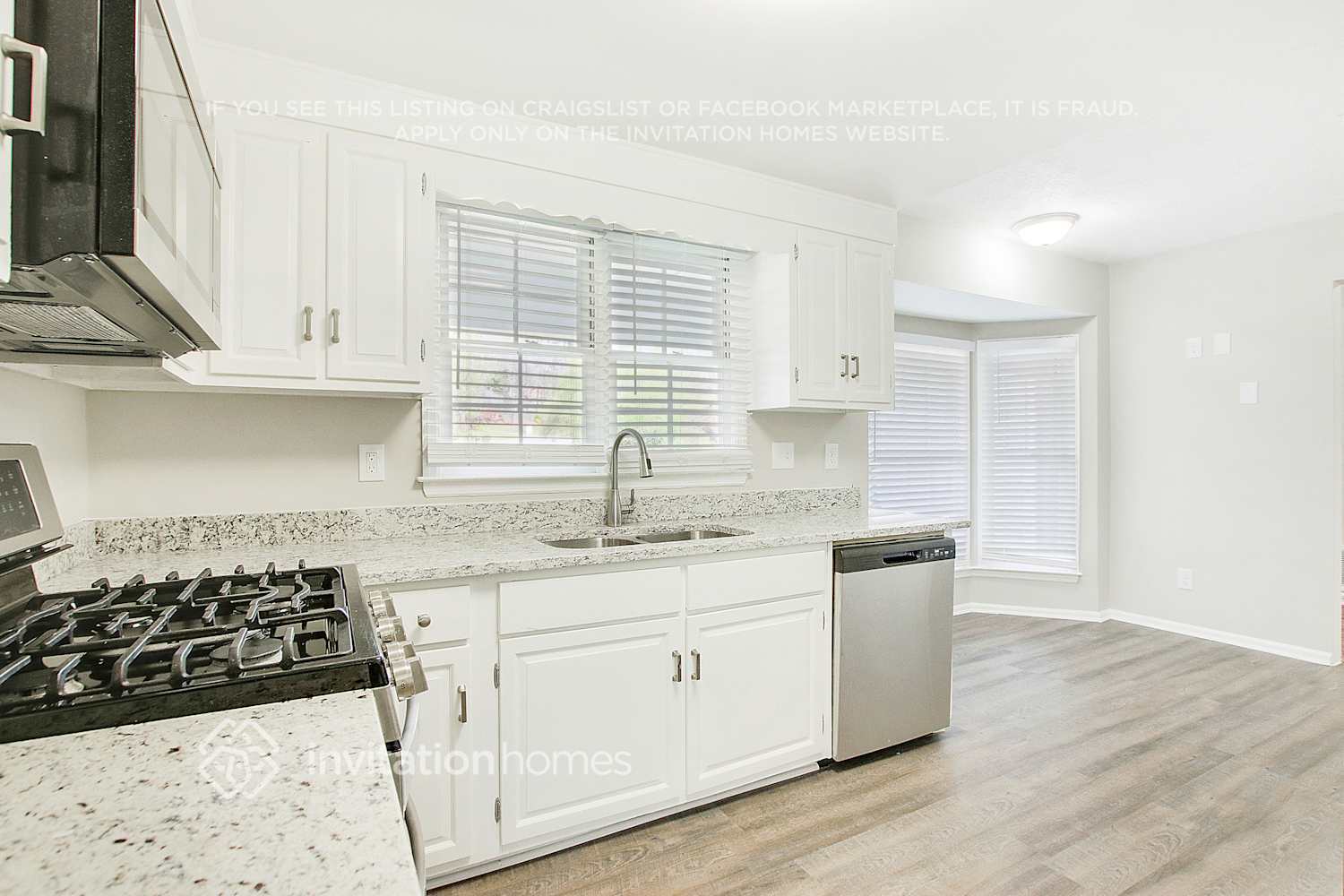 Building Photo - 3492 Hollow Tree Dr