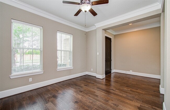 Building Photo - 2403 Orchard Way