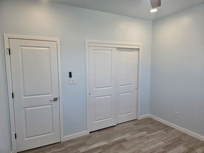 Building Photo - 1598 N 9th Ave