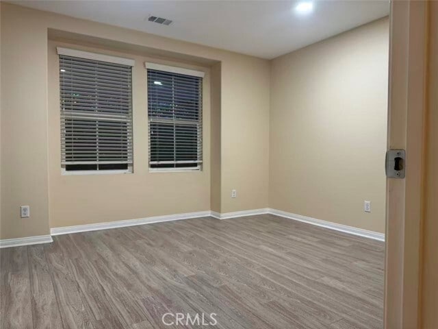 Building Photo - 726 Huron Dr