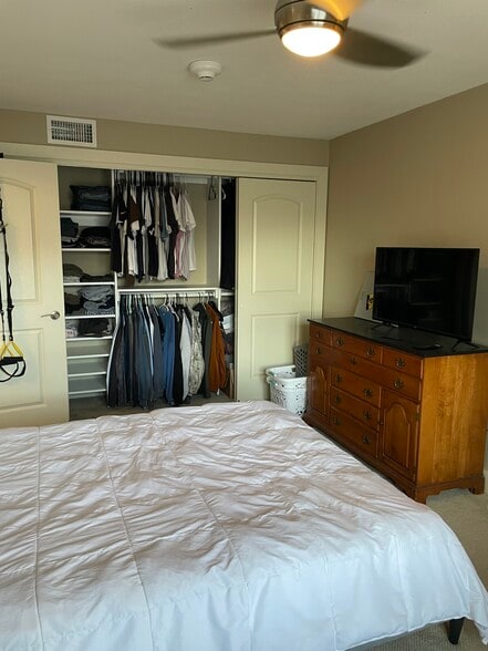 Bedroom 2 - 332 S Linn St