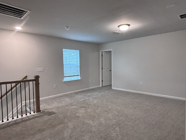 Building Photo - 429 Providence Spgs Ln