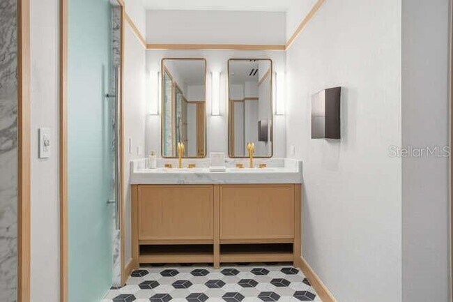 Building Photo - 3015 S Ysabella Ave