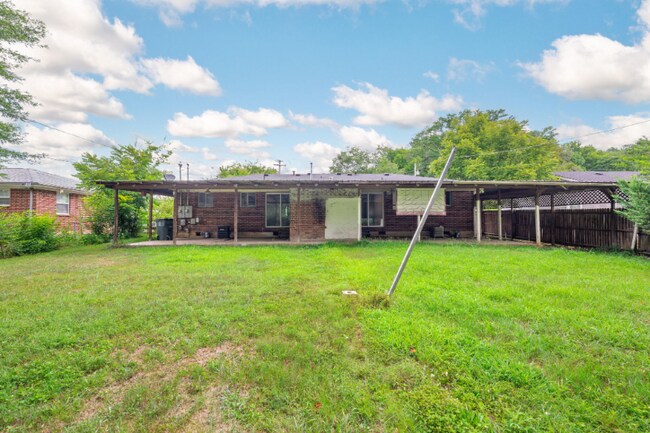 Building Photo - 1208 Gadd Rd