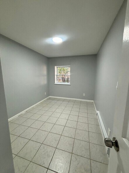 Building Photo - 531 S 18th St