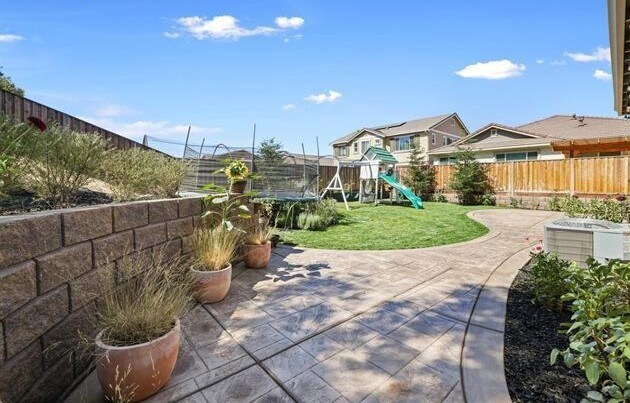 Building Photo - 39 Pato Ln