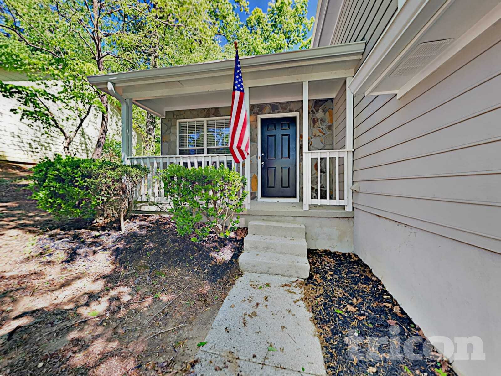 Building Photo - 536 Woodstone Rd