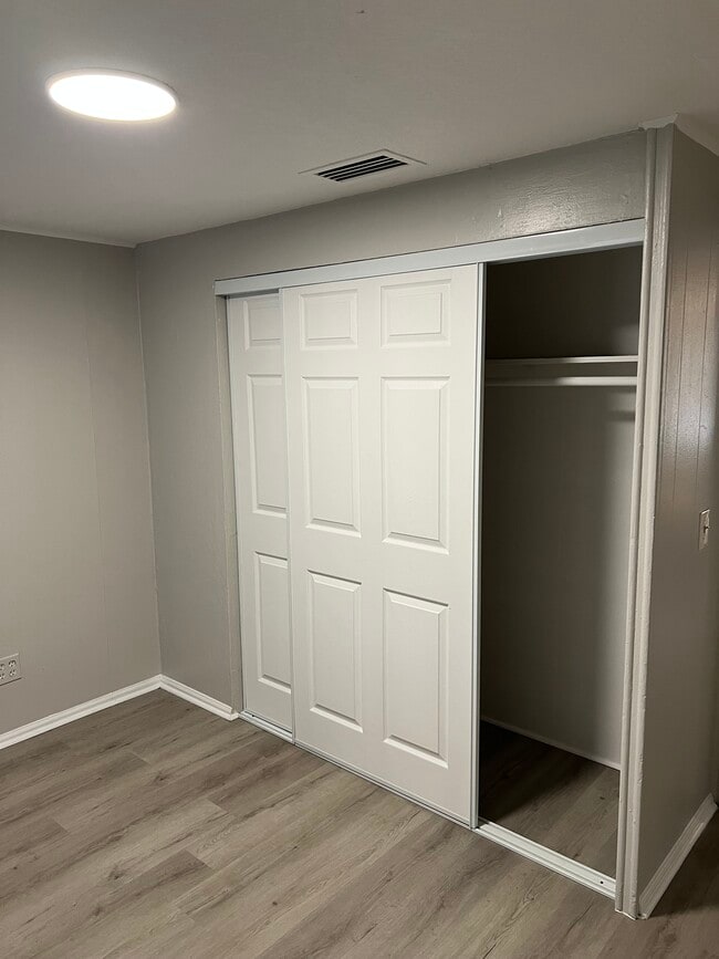 Building Photo - 612 Dogwood Ct