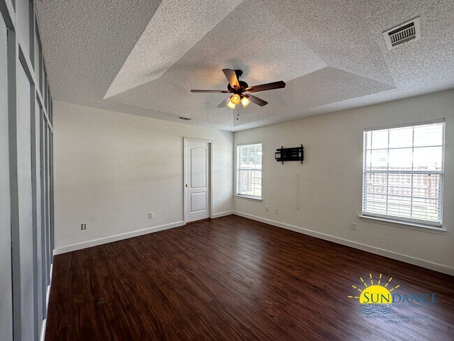 Building Photo - Adorable 3 Bedroom Home located  in Fort Walton Beach Home!