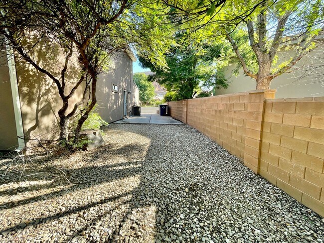Building Photo - Pet-Friendly 4-BR Home in Washington Fields