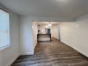 Building Photo - 157 Dr Samuel McCree Way