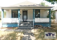 Building Photo - Freshly Painted Home - 2 Bedrooms/1 Bath/ ...