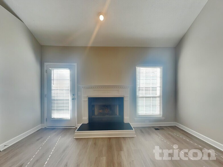 Building Photo - 6640 Sugar Valley Dr