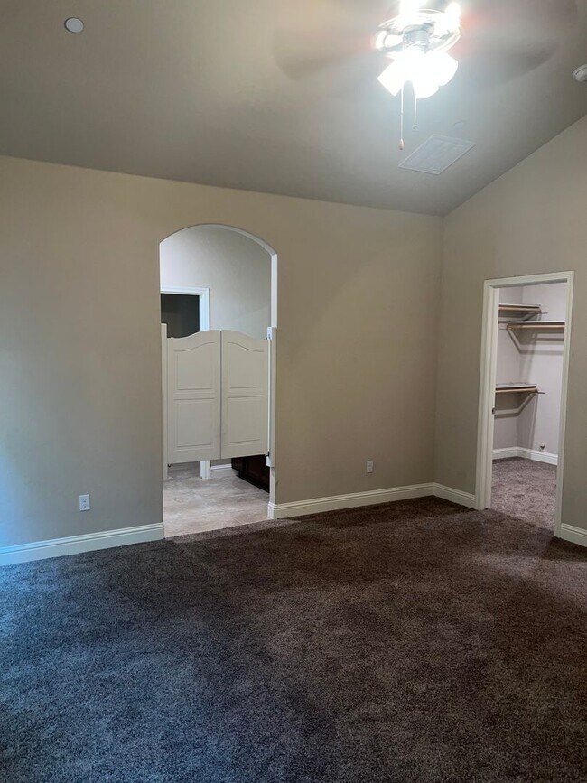 Building Photo - Charming Loma Vista Home