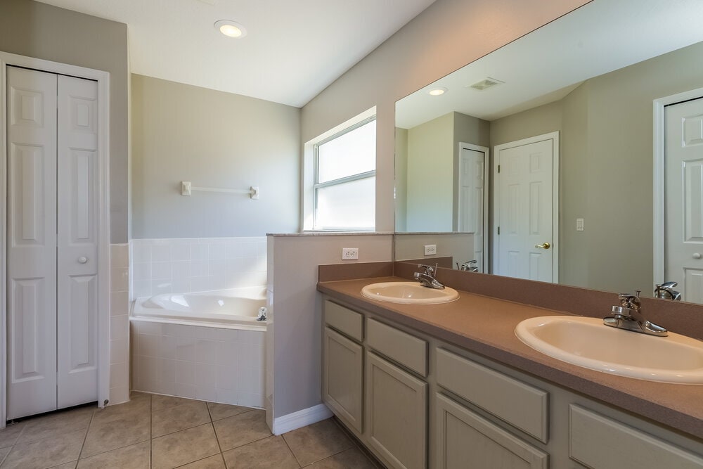 Building Photo - 1480 Muir Cir