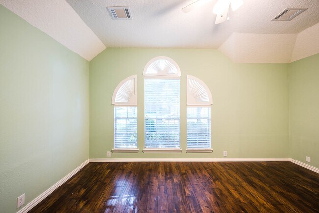 Building Photo - 3231 Pedernales Trails Ln