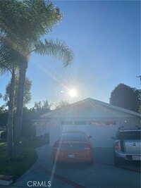 Building Photo - 806 Bloomwood Rd